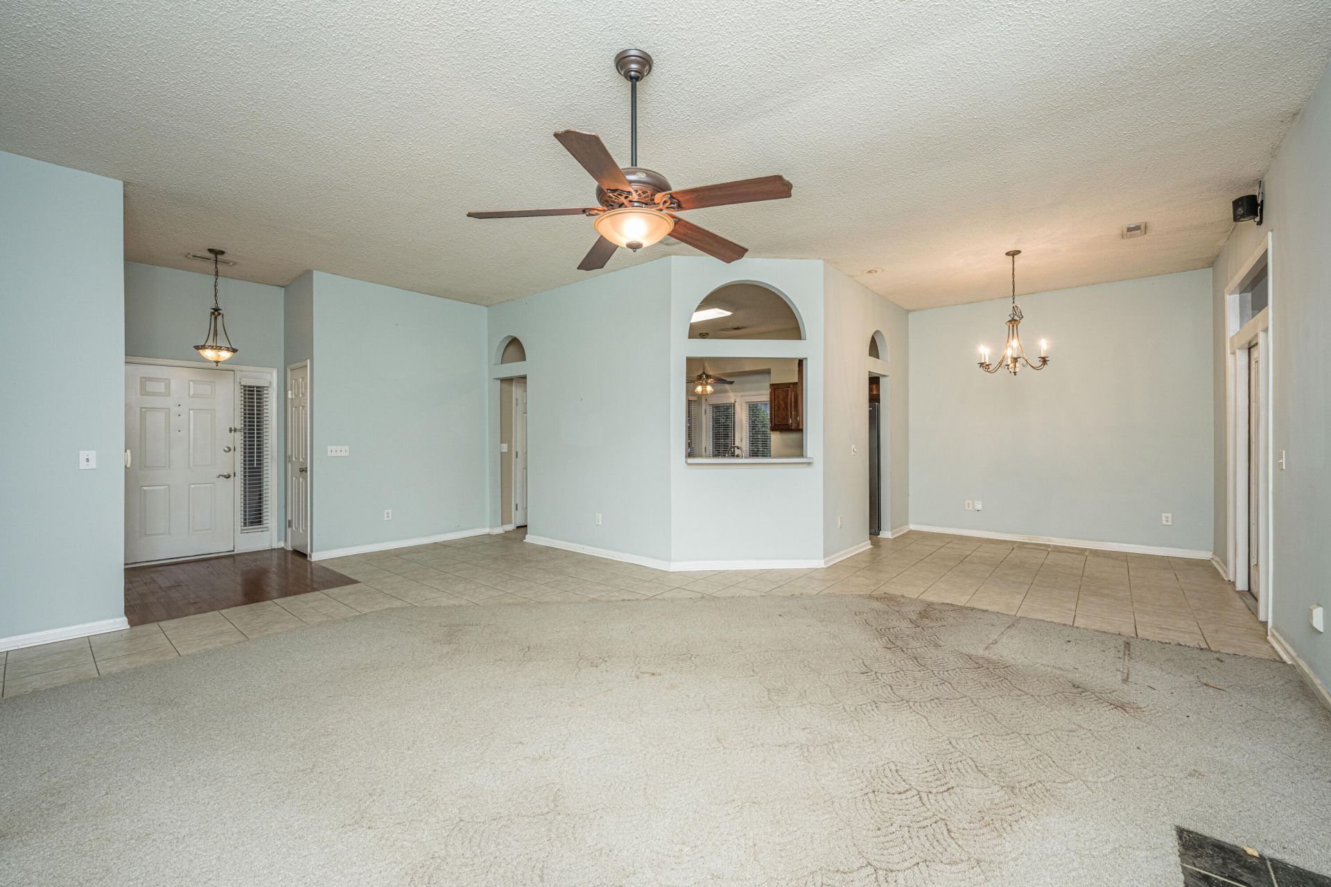 1383 Downsberry Drive Photo 10