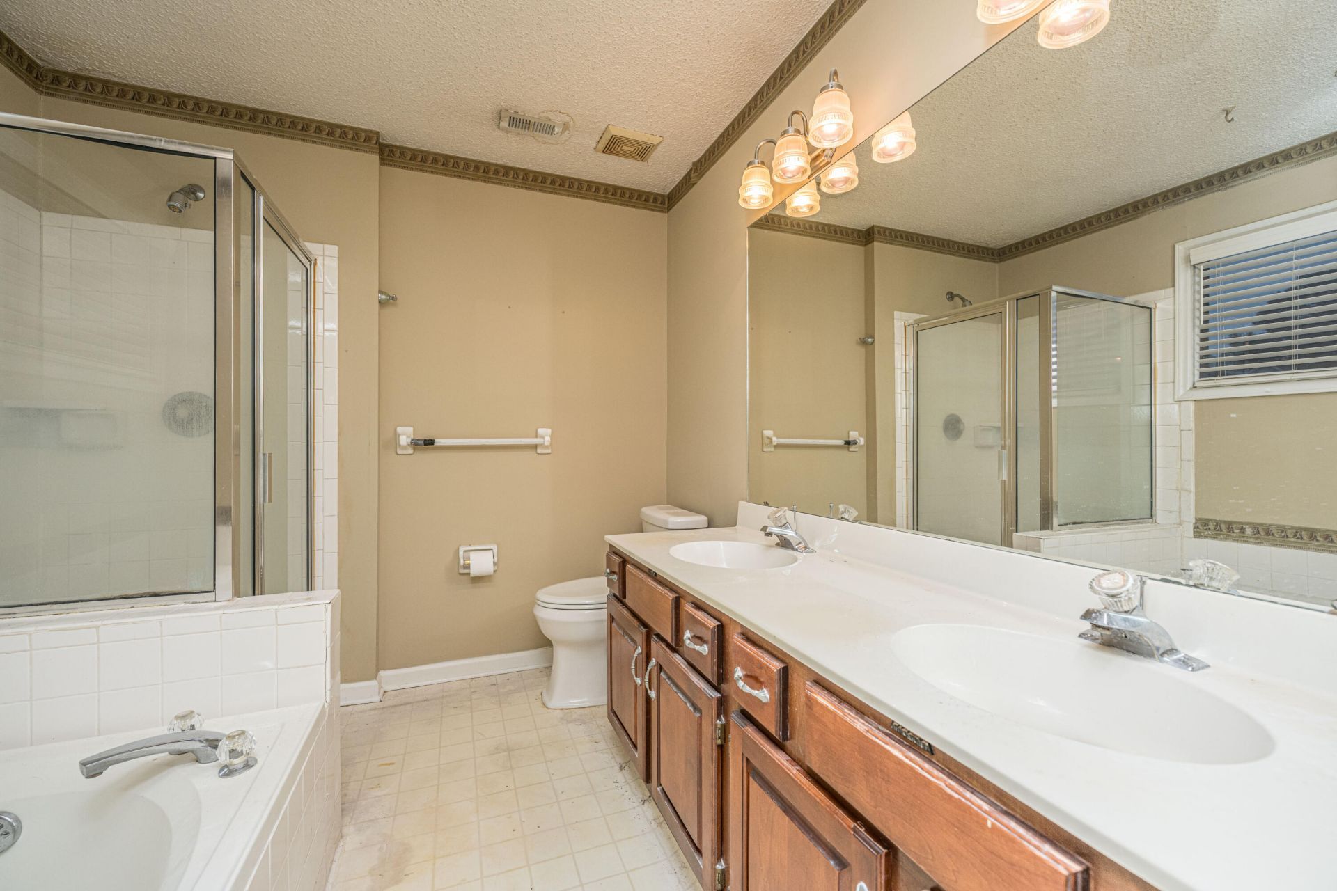 1383 Downsberry Drive Photo 23