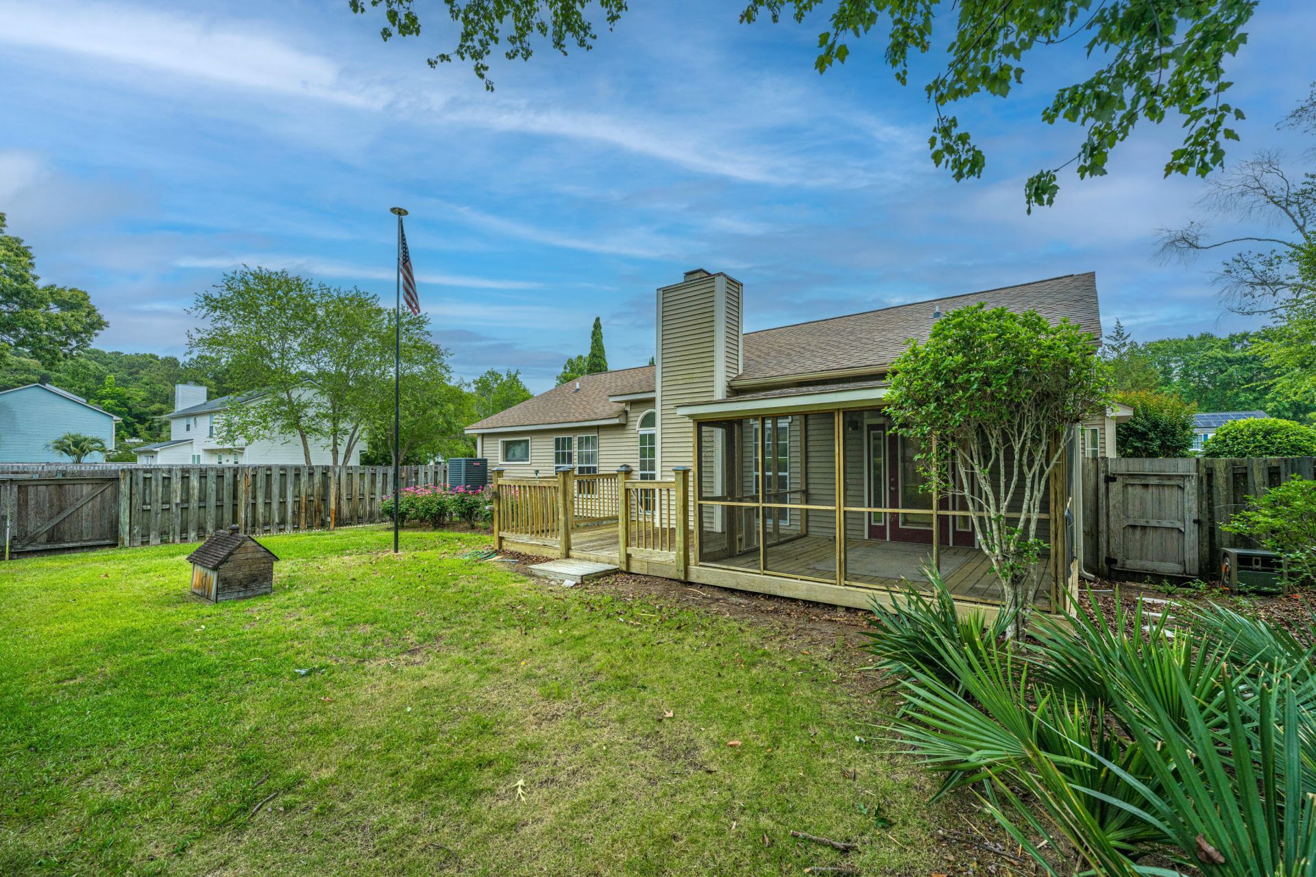 1383 Downsberry Drive Photo 44