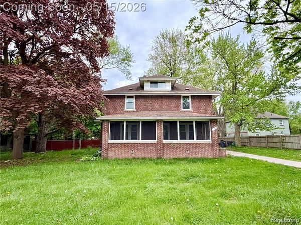 1331 South Boulevard W, Troy, MI 48098
