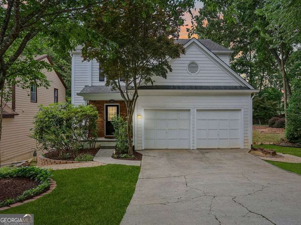 2572 Pembrooke Way, Lawrenceville, GA 30044