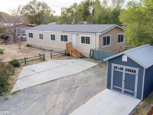 408 E Gepford Parkway, Sun Valley, NV 89433