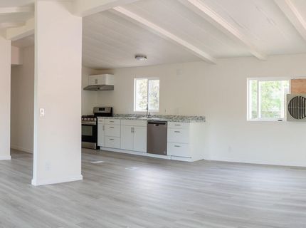 408 E Gepford Parkway, Sun Valley, NV 89433 Photo