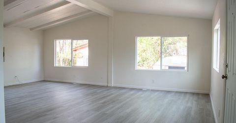 408 E Gepford Parkway, Sun Valley, NV 89433 Photo