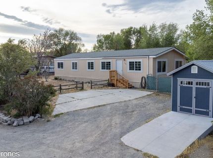408 E Gepford Parkway, Sun Valley, NV 89433 Photo