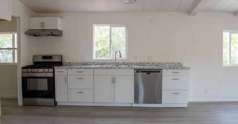 408 E Gepford Parkway, Sun Valley, NV 89433 Photo