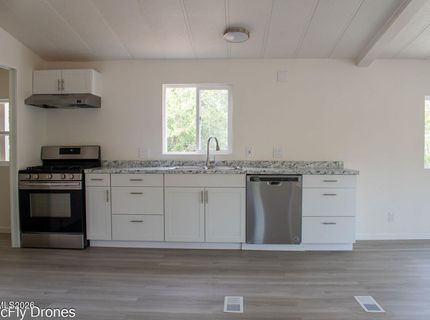 408 E Gepford Parkway, Sun Valley, NV 89433 Photo