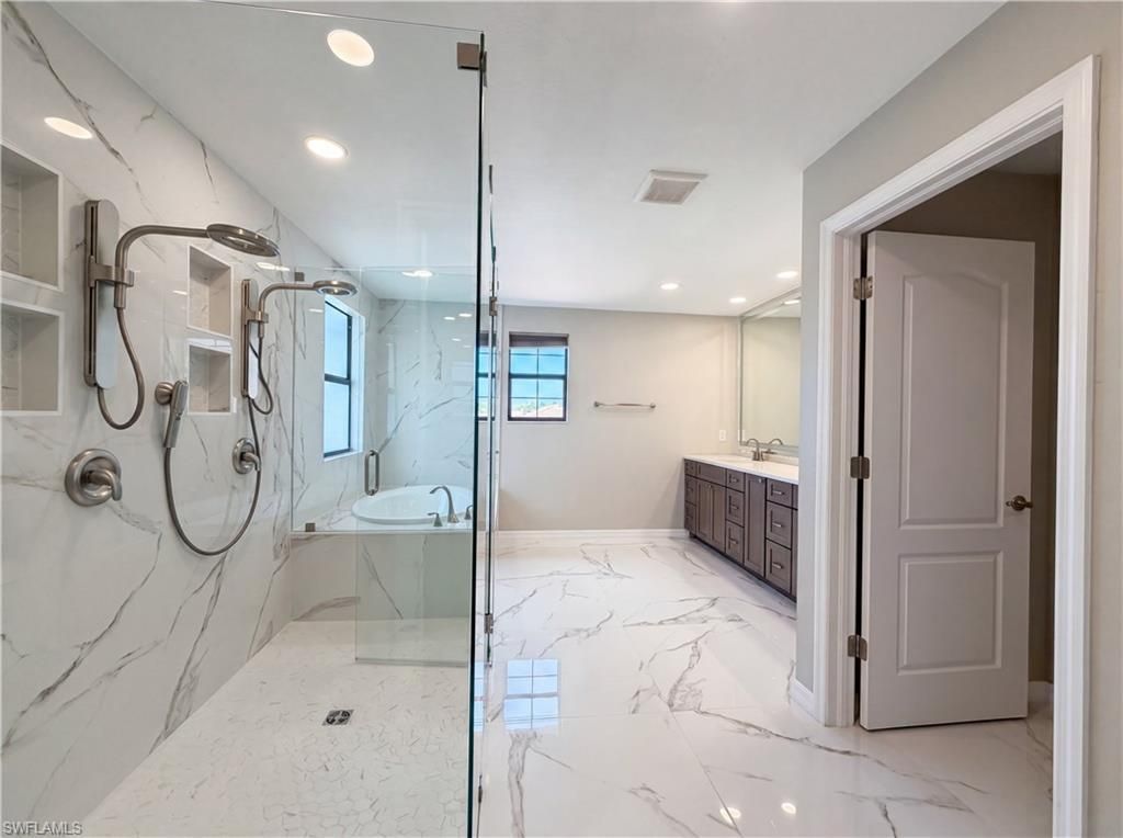 1588 Vizcaya Ln, Naples, FL 34113 Photo