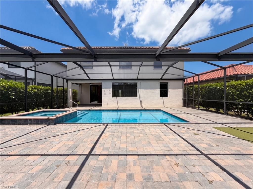 1588 Vizcaya Ln, Naples, FL 34113 Photo