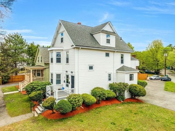 60-62 Kenneth St, Newton, MA 02461