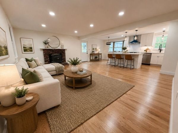 368 Hill Rd, Boxborough, MA 01719