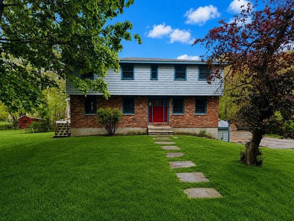 368 Hill Rd, Boxborough, MA 01719