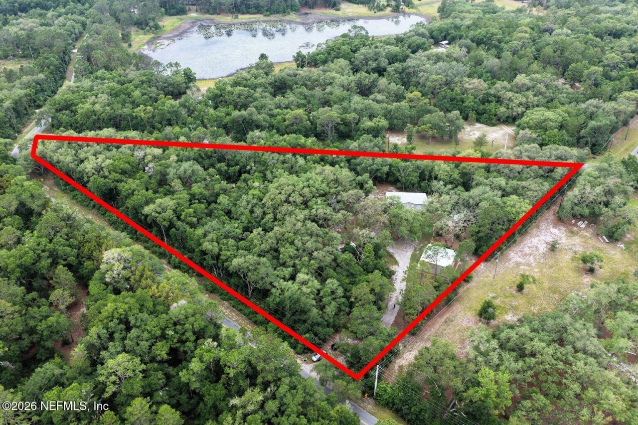 265 Lake Como Drive, Pomona Park, FL 32181 Photo