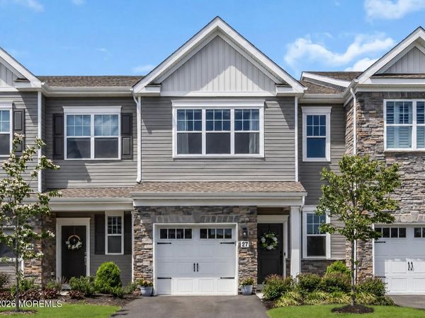 27 Chapel Lane, Wall, NJ 07753