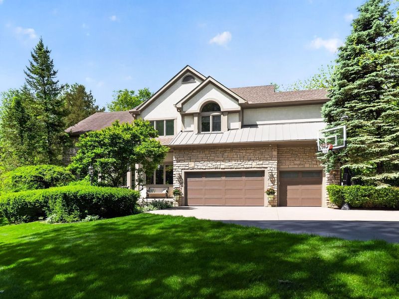 9750 Erin Woods Drive, Dublin, OH 43017 Photo 4