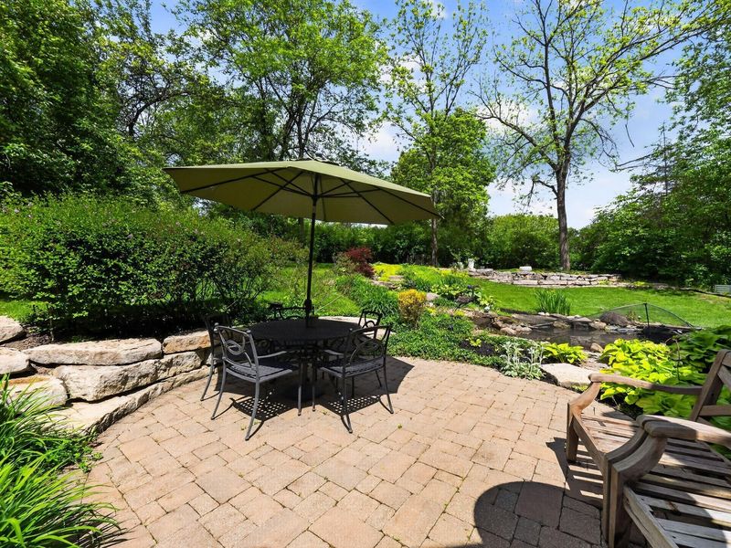 9750 Erin Woods Drive, Dublin, OH 43017 Photo 9