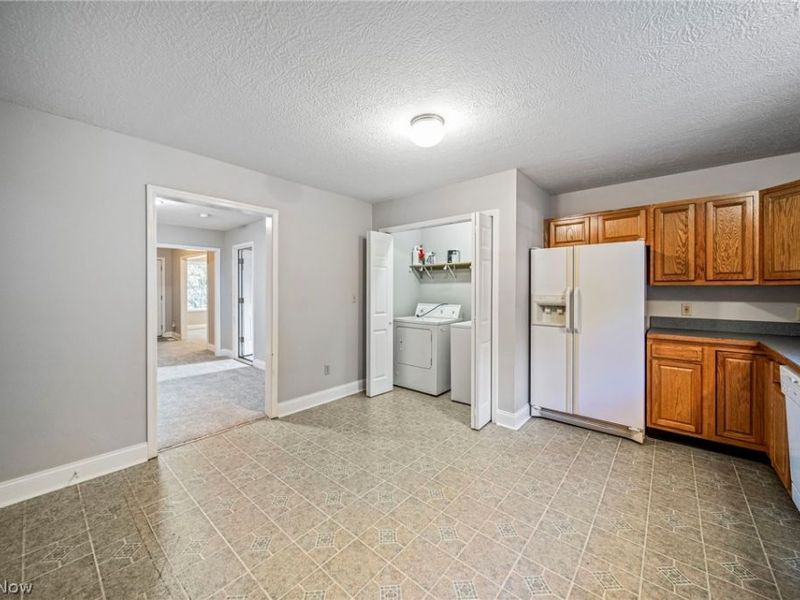 585-583 E Buchtel Avenue, Akron, OH 44304 Photo 12