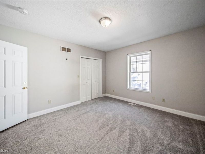 585-583 E Buchtel Avenue, Akron, OH 44304 Photo 20