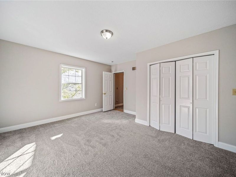 585-583 E Buchtel Avenue, Akron, OH 44304 Photo 22