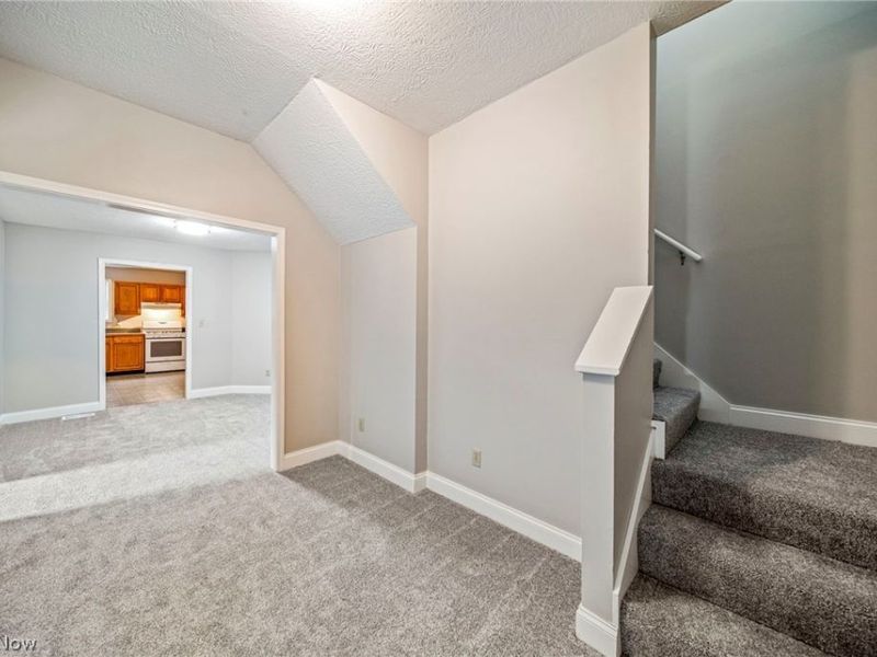 585-583 E Buchtel Avenue, Akron, OH 44304 Photo 3