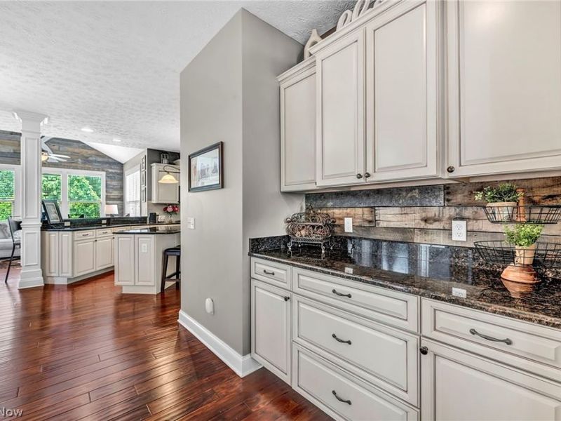 20374 Tramore Lane, Strongsville, OH 44149 Photo 10