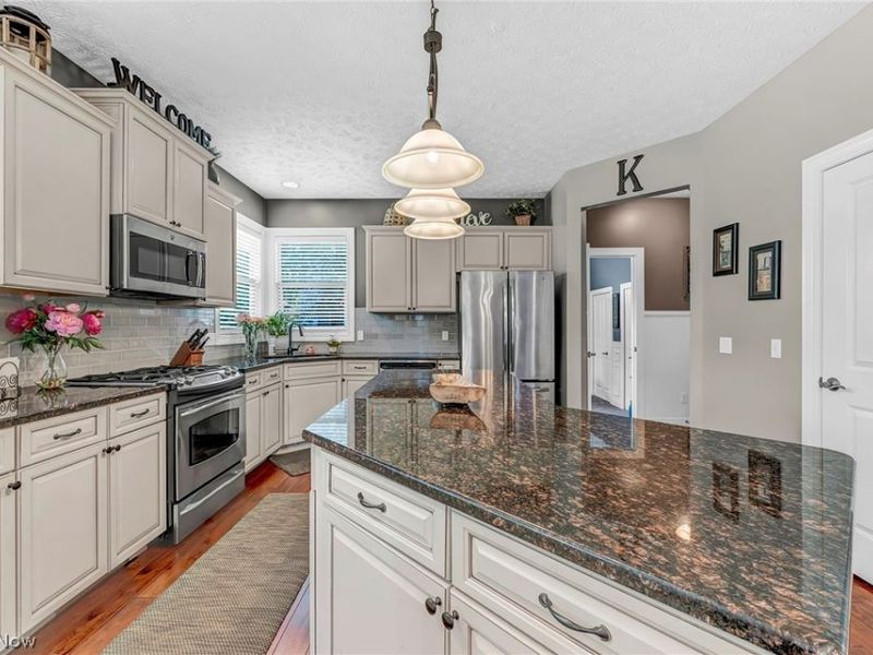 20374 Tramore Lane, Strongsville, OH 44149 Photo 15