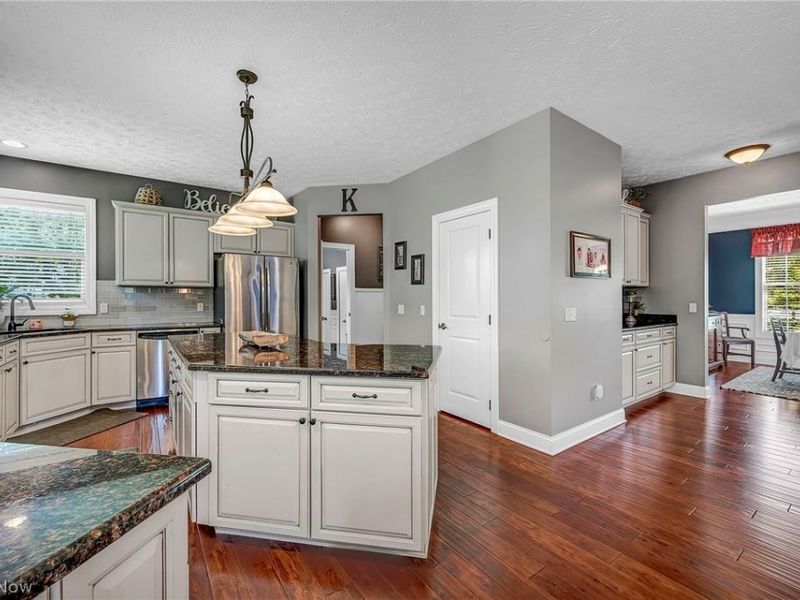 20374 Tramore Lane, Strongsville, OH 44149 Photo 19