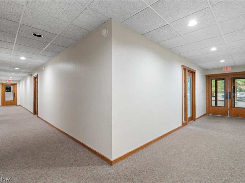 3520 Snouffer Road, Columbus, OH 43235 Photo 8