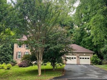 5810 HANNORA LANE, FAIRFAX STATION, VA 22039