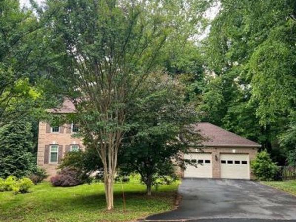 5810 HANNORA LANE, FAIRFAX STATION, VA 22039