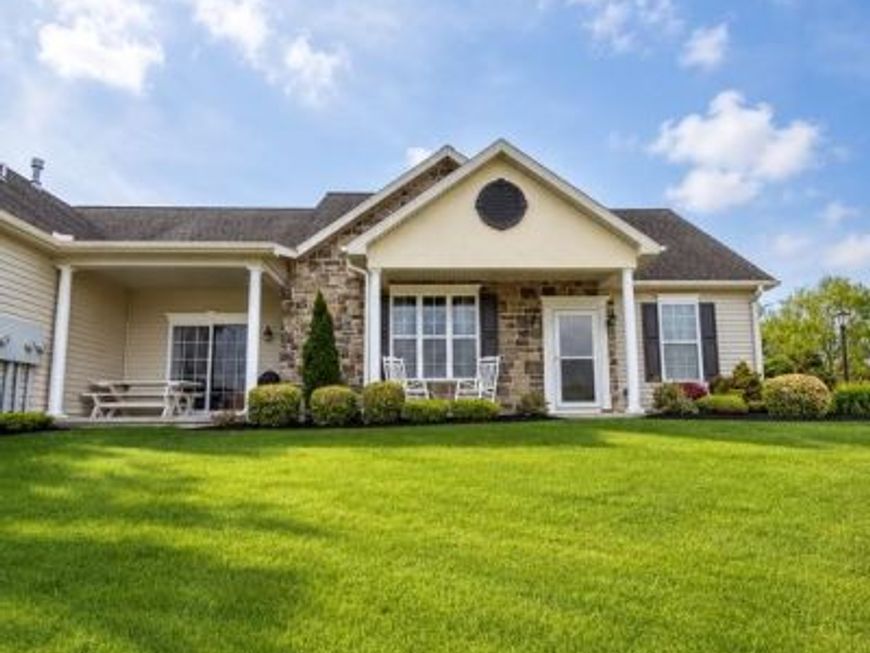 100 S Alpine Drive, Unit 25B, York, PA 17408 Main Photo