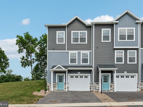 186 HIGHPOINT PARK DRIVE, PLEASANT GAP, PA 16823