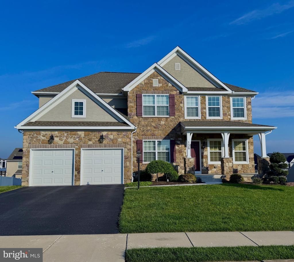 136 VILLAGE ROAD, MANCHESTER, PA 17345