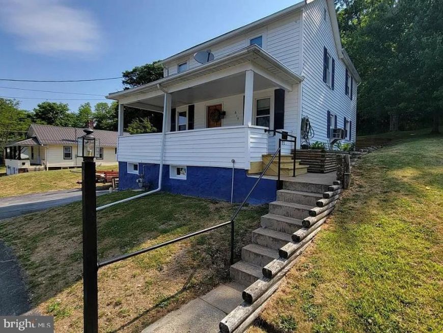 615 Jade Avenue, Altoona, PA 16602 Main Photo