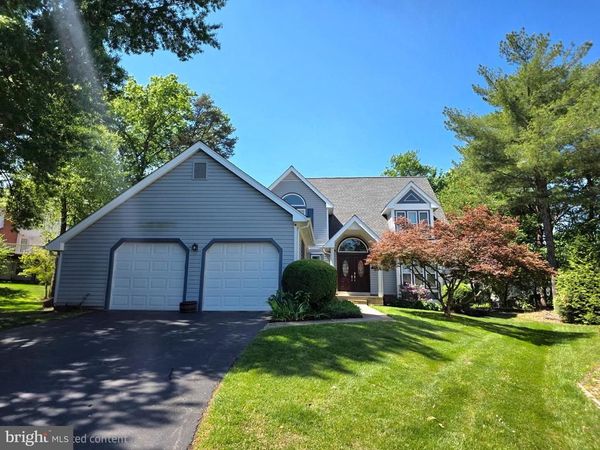 5270 ELLICOTT DRIVE, CENTREVILLE, VA 20120