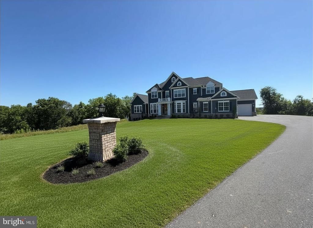 18030 MAINTREE FARM COURT, LEESBURG, VA 20175