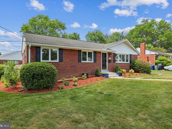 500 N NAYLOR STREET N, ALEXANDRIA, VA 22304
