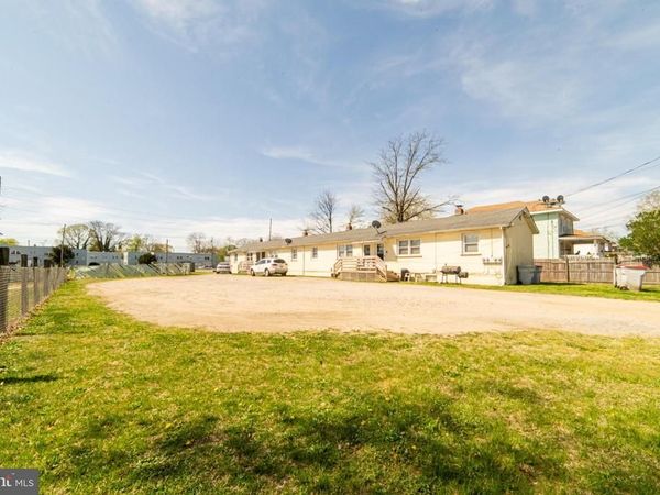323 W PEACH STREET , Unit B, VINELAND, NJ 08360