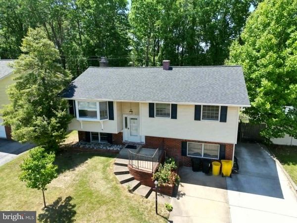 536 CRESTPARK DRIVE, GLEN BURNIE, MD 21061