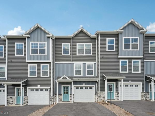 182 HIGHPOINT PARK DRIVE, PLEASANT GAP, PA 16823