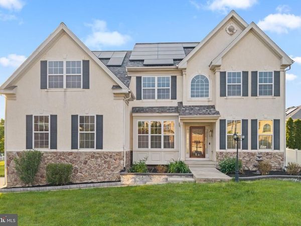 6 GATESWOOD COURT, BORDENTOWN, NJ 08505
