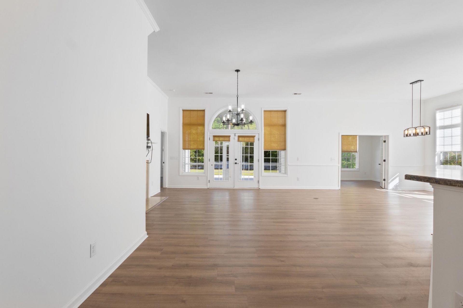 3425 Picket Fence Ln. Photo 9