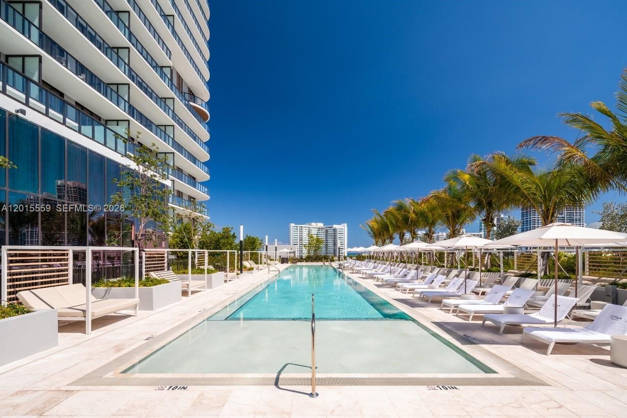 580 72nd St , Unit 1112, Miami Beach, FL 33141 Photo