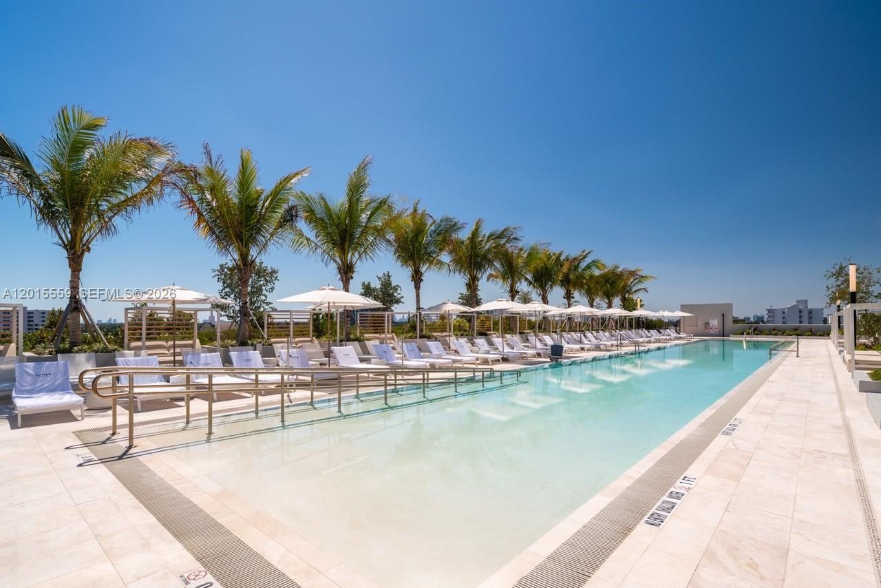 580 72nd St , Unit 1112, Miami Beach, FL 33141 Photo