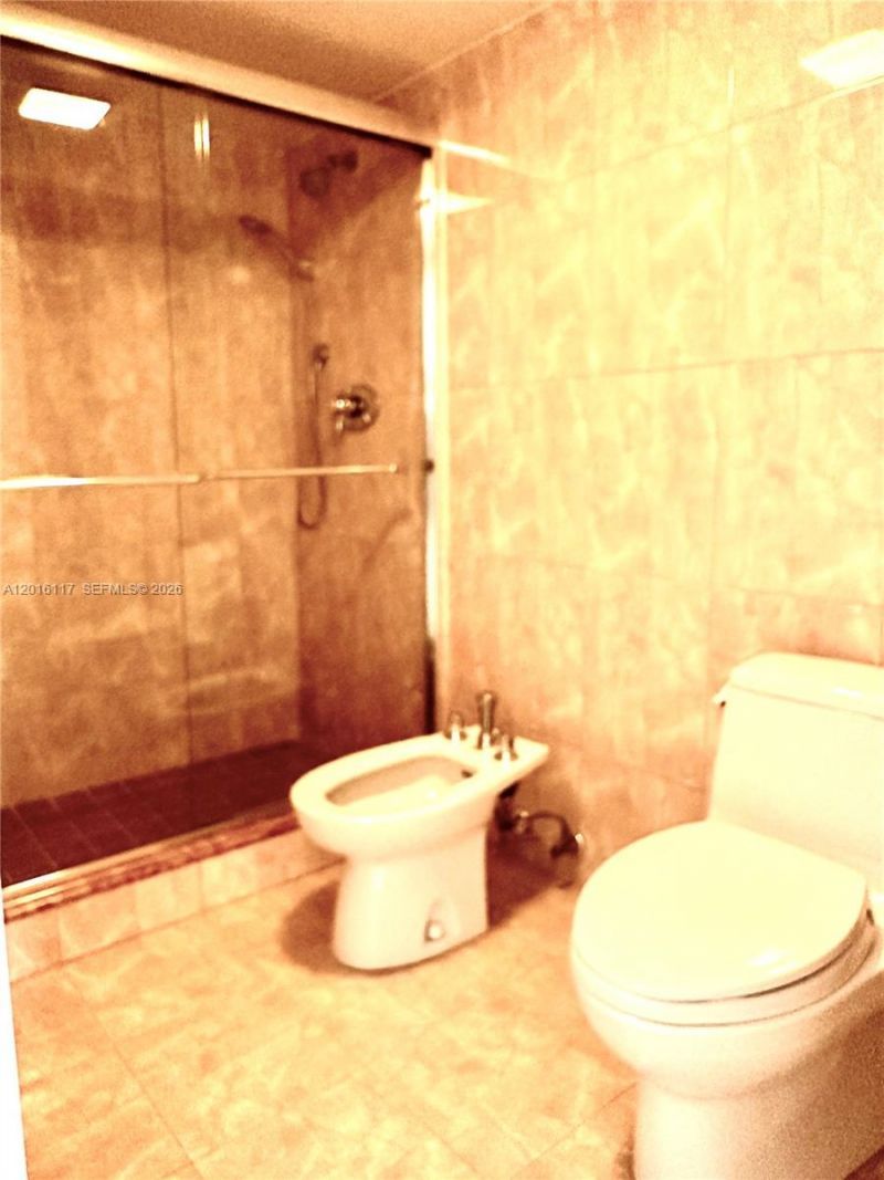210 174th St , Unit 2411, Sunny Isles Beach, FL 33160 Photo