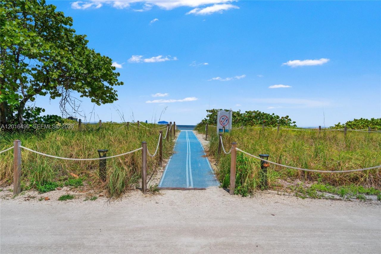 9455 Collins Ave , Unit 310, Surfside, FL 33154 Photo