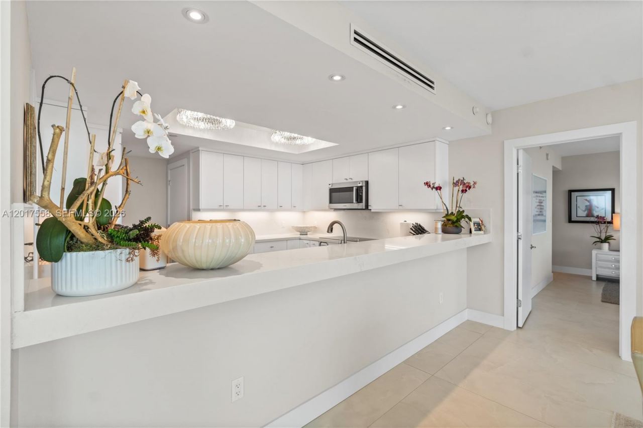 3350 SW 27th Ave, Unit 1802, Coconut Grove, FL 33133 Photo
