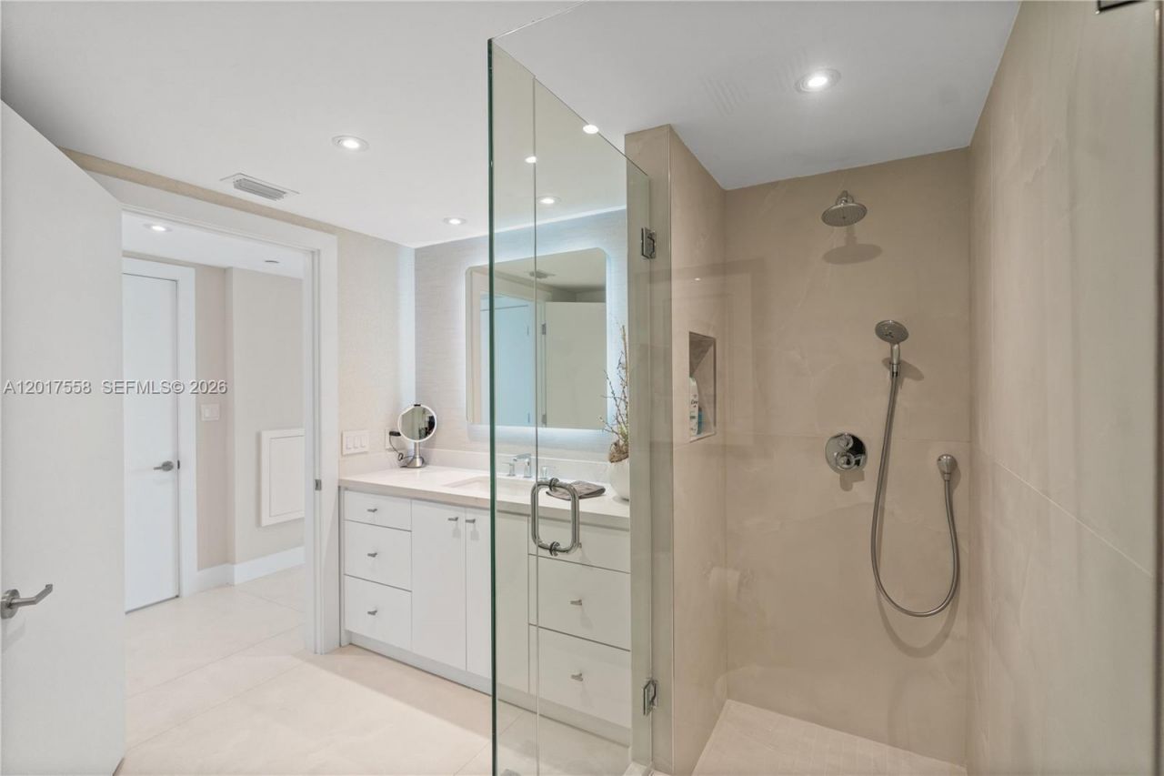 3350 SW 27th Ave, Unit 1802, Coconut Grove, FL 33133 Photo