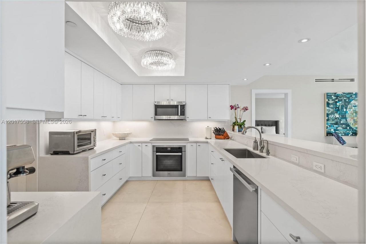 3350 SW 27th Ave, Unit 1802, Coconut Grove, FL 33133 Photo