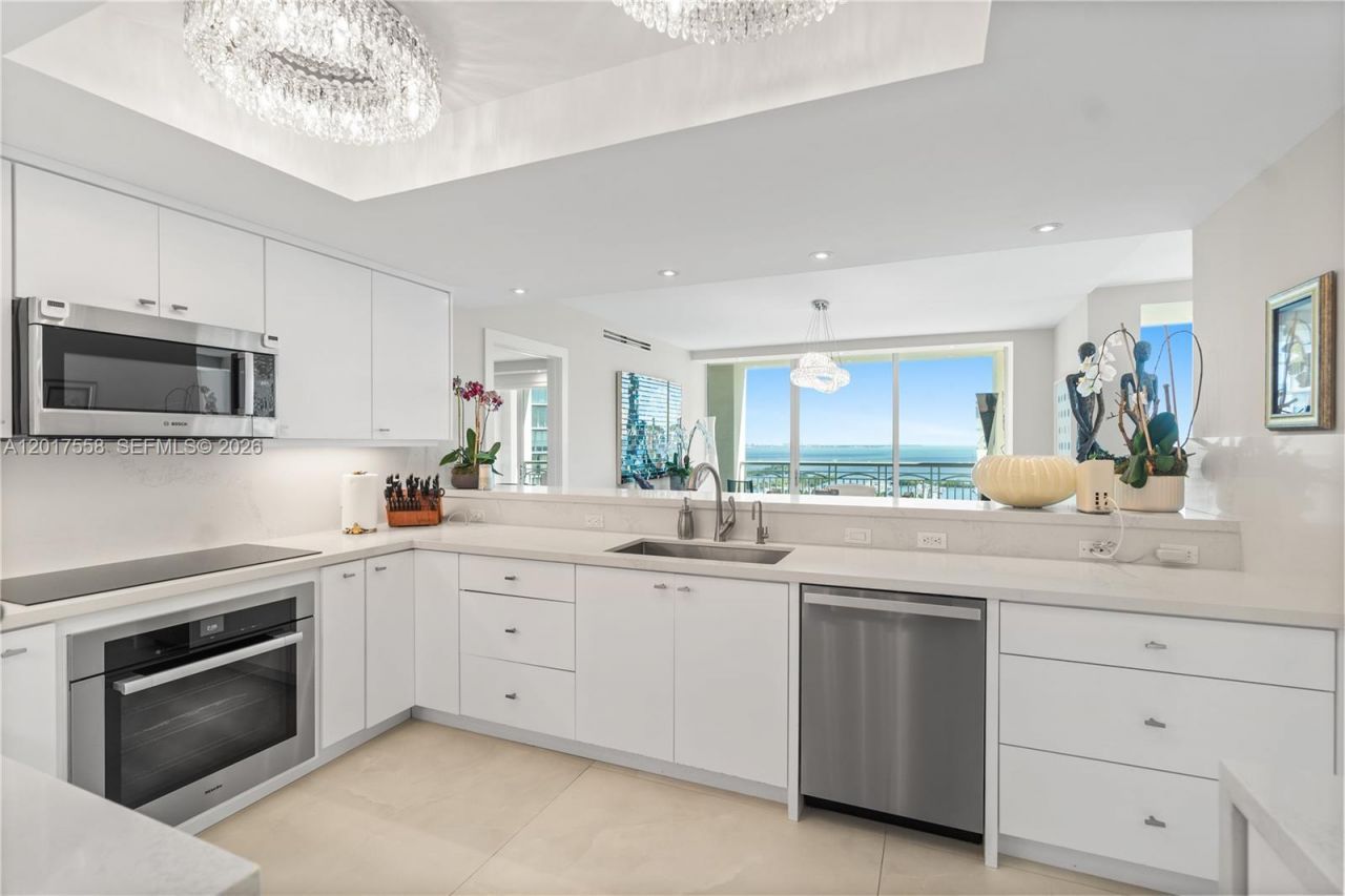 3350 SW 27th Ave, Unit 1802, Coconut Grove, FL 33133 Photo
